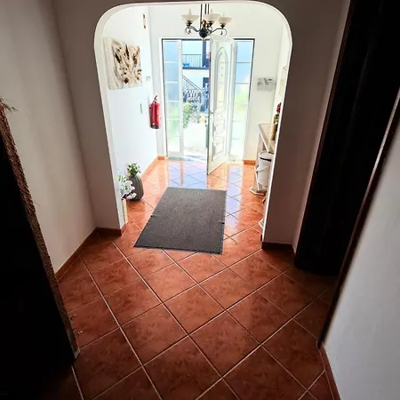 Nyaraló Vio's *